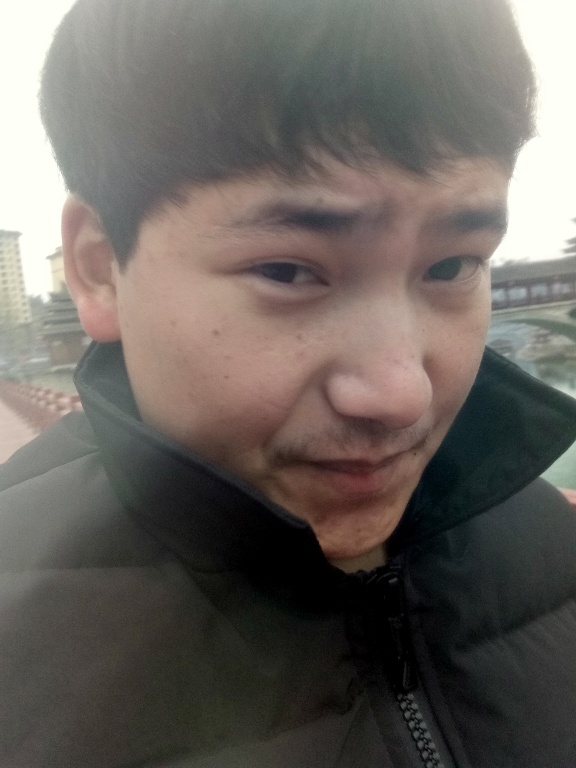 侗族青年作家超超的第二张照片--贵州上门女婿服务网
