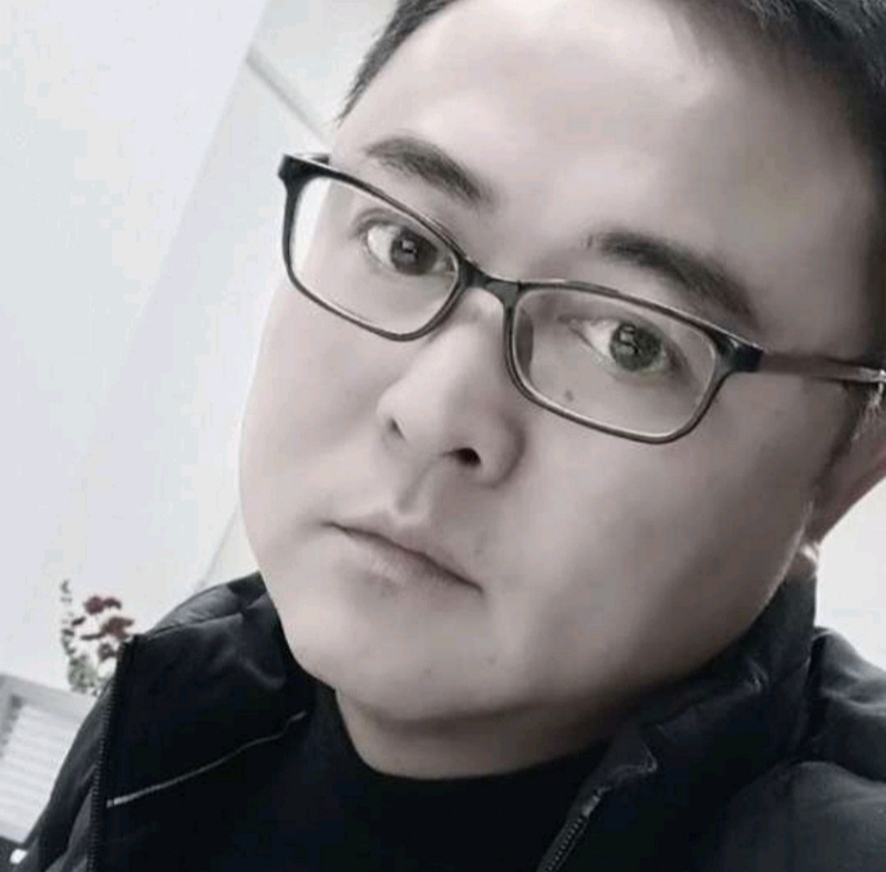 小石头的第一张照片--贵州上门女婿服务网