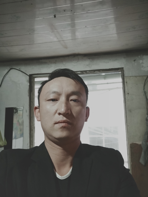 放弃爱你的第一张照片--贵州上门女婿服务网